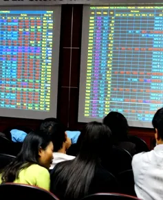Nhà đầu tư "ngán" cổ phiếu phát hành thêm?
