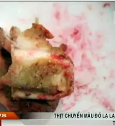 Thịt chuyển màu đỏ lạ lại xuất hiện tại Nghệ An 