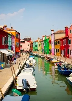 Dạo bước trên hòn đảo sắc màu Burano, Italy