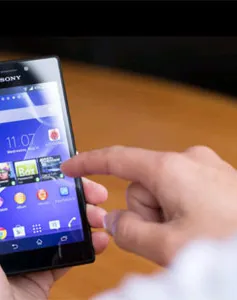 6 smartphone tầm trung pin "khủng" nhất năm 2014