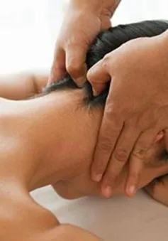 Động tác đơn giản mà hiệu quả phòng trị đau cột sống cổ