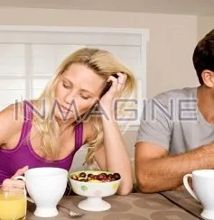 Anh ấy gọi tôi bằng tên người cũ!