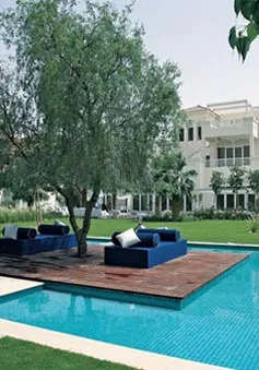 Tận hưởng dòng suối mát lành giữa sa mạc tại Dubai    