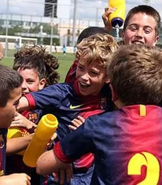 Lò đào tạo La Masia của Barcelona và những điều chưa kể
