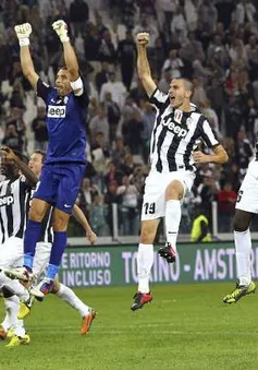 AS Roma dâng Scudetto cho Juve trước 3 vòng đấu