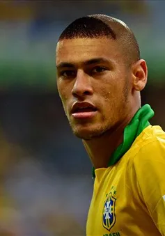 Neymar từng để tóc "thằng Bờm" như "Ro béo"