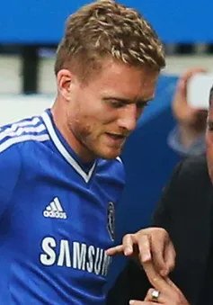 Chuyển nhượng sáng 15/8: Chelsea khiến Atletico lẫn PSG chưng hửng