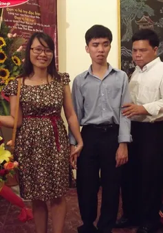 Khán giả TP HCM nồng nhiệt chào đón nghệ sĩ Nobuyuki Tsujii