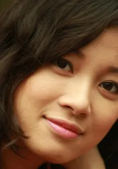 Minh Hương: Chồng không ghen khi diễn cảnh tình cảm với Việt Anh