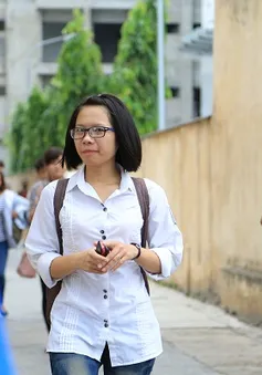 Thi ĐH đợt 2: Đề Toán vừa sức, đề Địa hấp dẫn