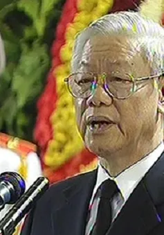 Tổng Bí thư xúc động đọc lời điếu truy điệu Đại tướng