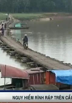 Cầu phao “ọp ẹp” - nguy hiểm rình rập
