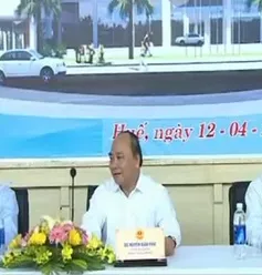 Phó Thủ tướng Nguyễn Xuân Phúc kiểm tra công tác chuẩn bị Festival Huế 2014