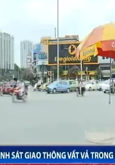 Cảm thông với Cảnh sát giao thông vất vả trong nắng nóng làm nhiệm vụ