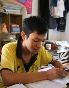 Mẹ lo cảnh bán bò vì con đỗ... thủ khoa