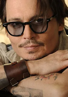 Vì sao Johnny Depp cuốn hút phái yếu?