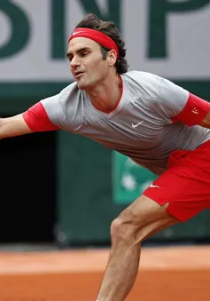 Roland Garros: Tsonga chật vật nối gót Federer vào vòng 2