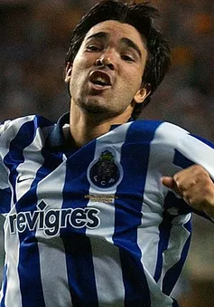 FC Porto vô địch kiếm tiền từ thị trường chuyển nhượng