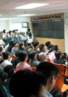 Cuối phiên 21/6, giao dịch chứng khoán tăng đột biến   