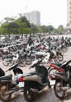 Phí giữ xe tại chung cư: Không được áp “giá dịch vụ”