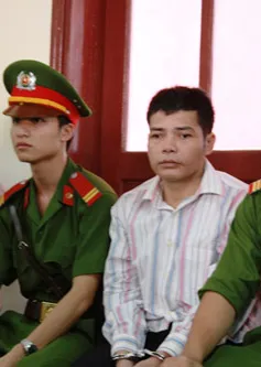 Tử hình 2 kẻ sát hại dã man 5 phu trầm  