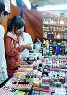 Hà Nội: Thu giữ lượng lớn mỹ phẩm không rõ nguồn gốc  