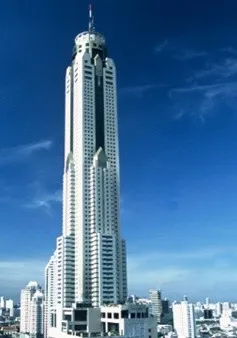 5 khách sạn chạm đến... mây của thế giới