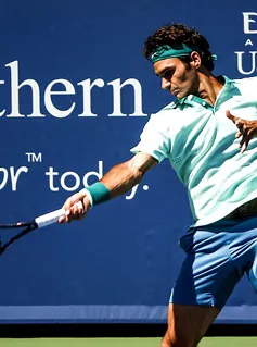 Vòng 2 Cincinnati 2014: Federer thẳng tiến, “tiểu Federer” gục ngã
