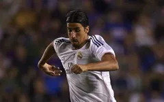 Khedira phớt lờ Man Utd, quyết bám trụ tại Real