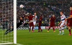 Xác lập kỷ lục "mưa bàn thắng" mới tại Champions League