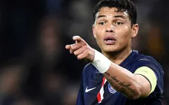 Hậu vệ hay nhất năm 2014: Thiago Silva hay Kompany?