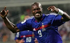 Djibril Cisse tuyên bố giải nghệ