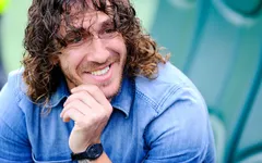Carles Puyol "tháo chạy" khỏi Nou Camp, Barca chìm sâu trong khủng hoảng