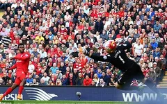 Liverpool 3-2 Aston Villa: Và Sturridge lại nhảy poping