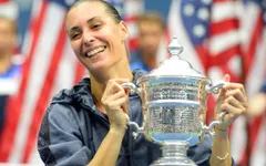 US Open 2015: Hạ gục bạn "nối khố", Pennetta đăng quang xứng đáng