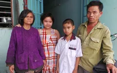 Mẹ mất, chị bị tâm thần, cậu học trò nhỏ đối mặt với ung thư