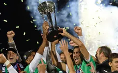 'Chúa nhẫn' chào mời Real Madrid sau khi treo giày