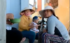 Nghị lực phi thường của người phụ nữ vùng biển Khánh Hòa