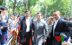 Huyền thoại bóng đá Del Piero giữa vòng vây NHM Việt Nam