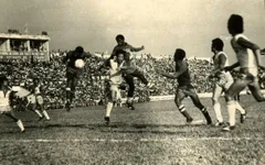 Cuộc hội ngộ của hai nền bóng đá Nam-Bắc trong trận đấu lịch sử năm 1976