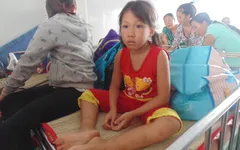 Giấc mơ được tới trường của em bé 6 tuổi bị suy tủy