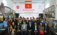 Khai giảng lớp dạy nghề thêu cho phụ nữ khó khăn