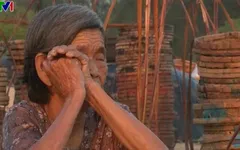 Những người phụ nữ tảo tần bên biển…