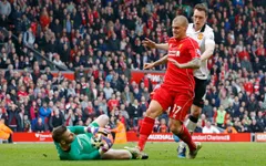 FA khẳng định Martin Skrtel cố ý giẫm chân De Gea