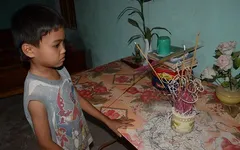 “Mẹ không về với con nữa rồi, cô ạ !”