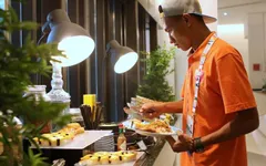 U23 Việt Nam tập thích nghi với thực đơn ở Singapore