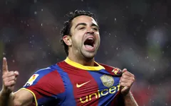 Vừa giải nghệ, huyền thoại Barcelona lập tức khởi nghiệp huấn luyện