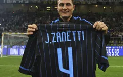 Inter Milan chính thức treo số 4 của Zanetti