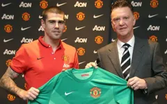 Thủ thành Valdes gửi tâm thư thông báo chia tay Man Utd