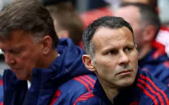 Ryan Giggs công khai "tỏ tình" với Everton